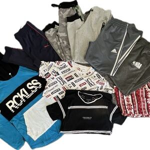 Boys clothing lot sizes 10-12, 9 Pieces, joggers, pajamas, shirts  10-12